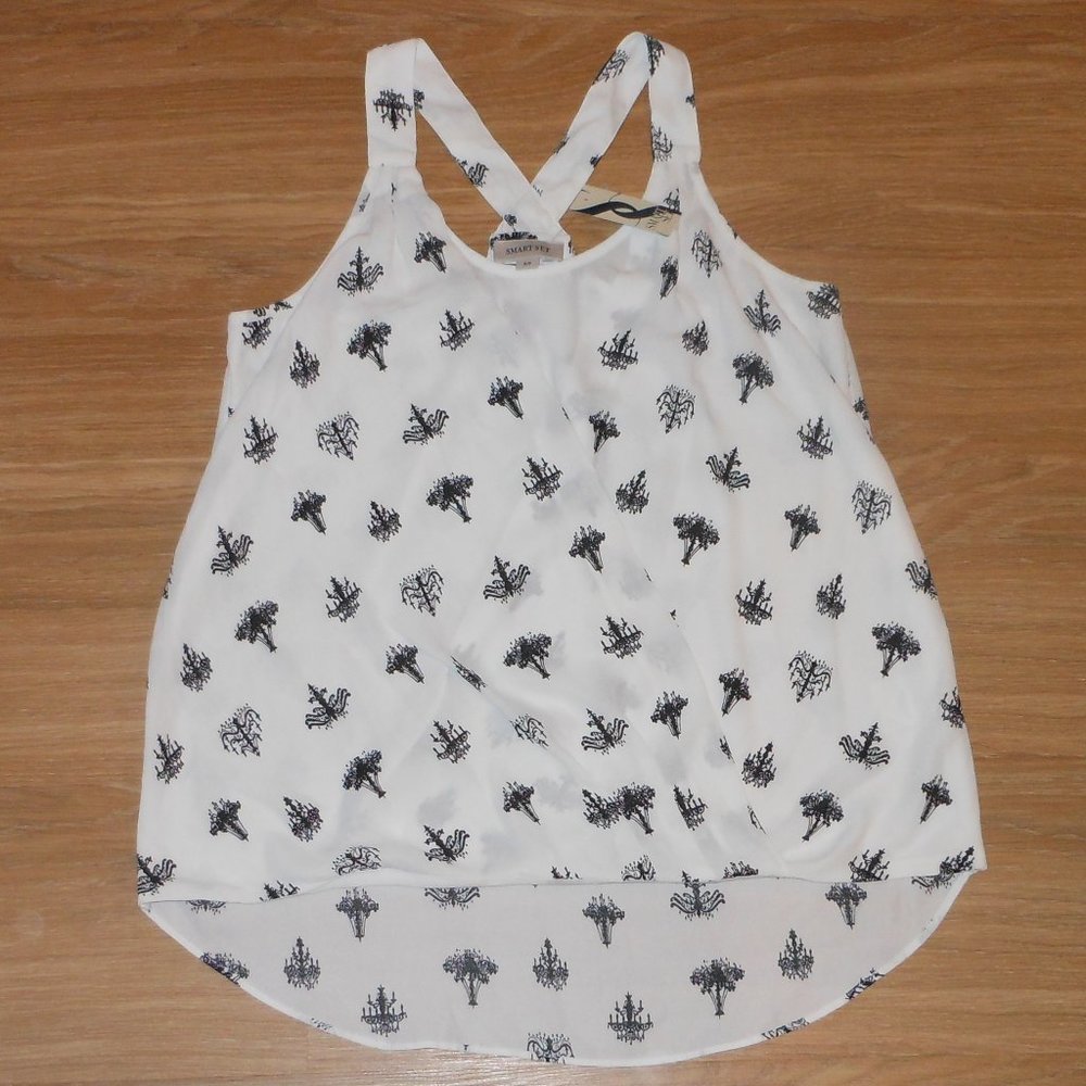 New Smart Set sleeveless tank top